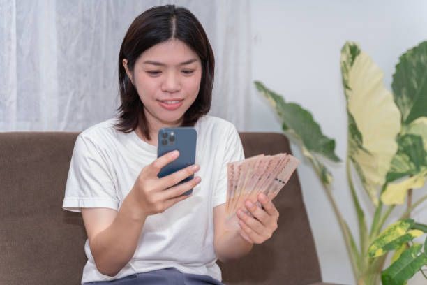 Anyone 18+ Who Wants To Create Income Directly From Their Phone